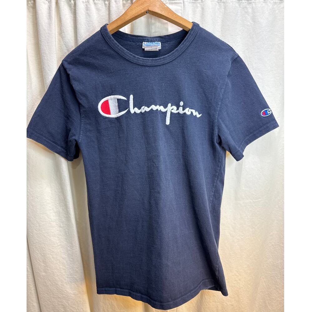 Champion *Vintage* Navy Embroidered Logo Short Sleeve T-Shirt Men's Size Small